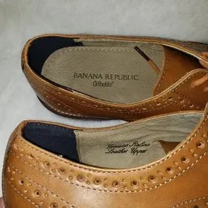 Banana Republic | Shoes | Banana Republic Hadley Brogue  display picture 2